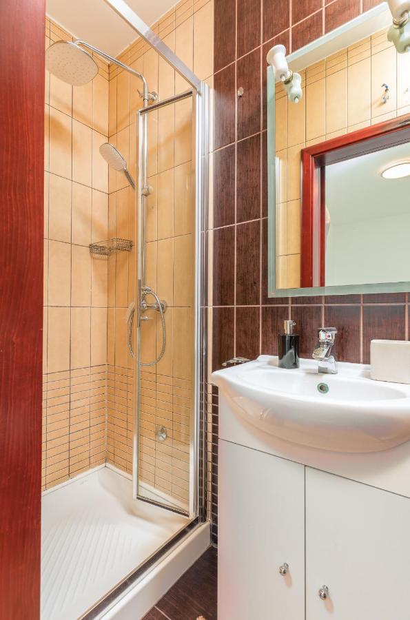 Apartment Augusto - Sea View พูลา ภายนอก รูปภาพ